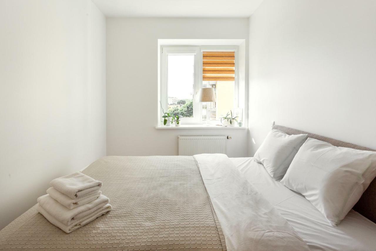 #stayhere - Spacious & Bright 1bdr Shopping District Apartment *